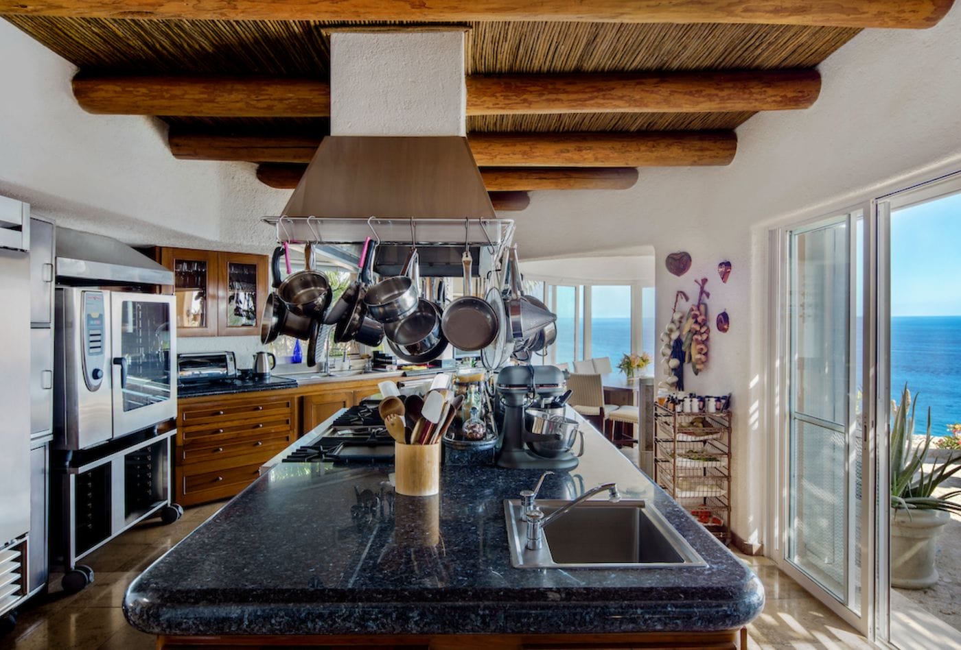 Mirador Chef Kitchen